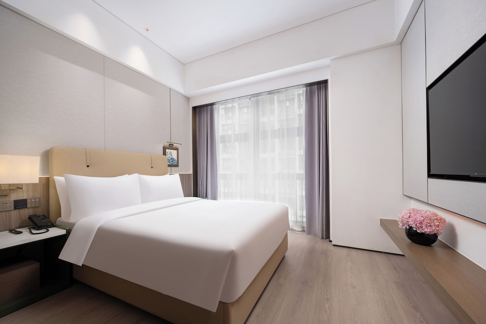 Yihe Comfort King Room