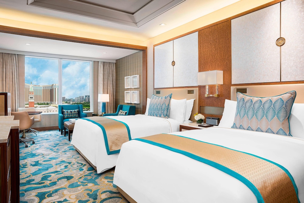 Cotai Deluxe Queen