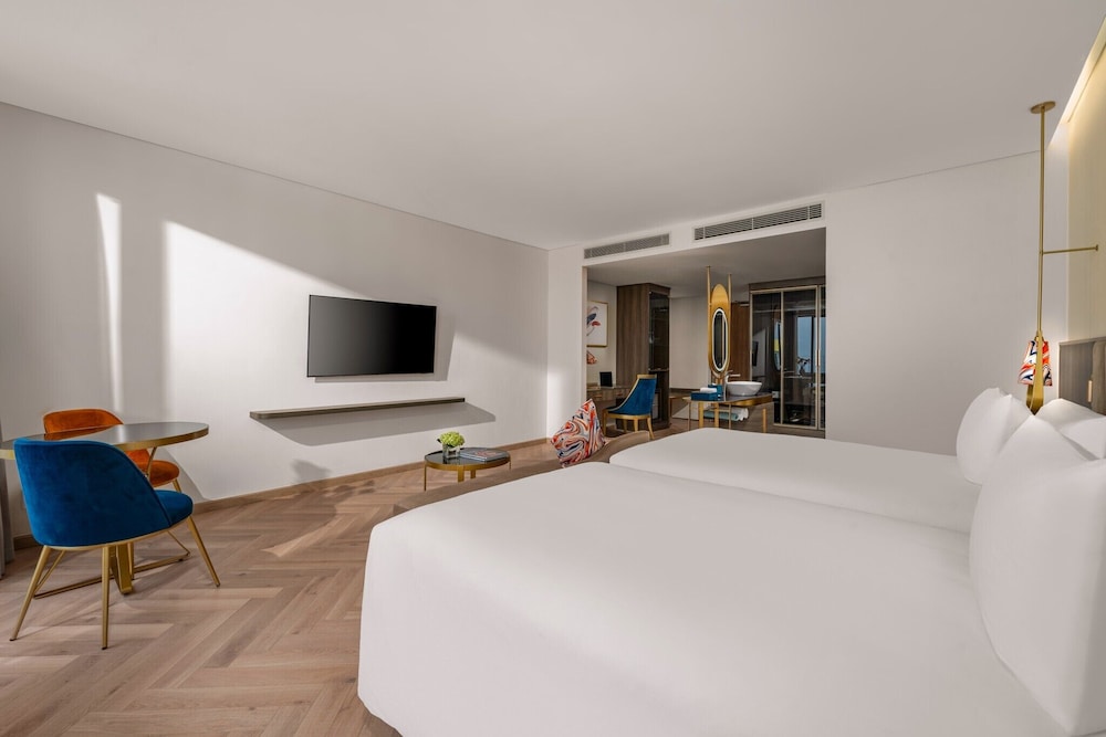 Premium Twin Room, 2 Twin Beds - Photo 2