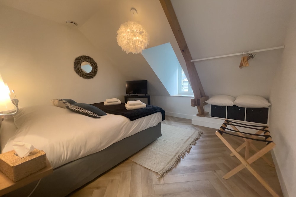 Deluxe Apartment, Balcony, Partial Sea View (Un balcon sur la mer) - Photo 13