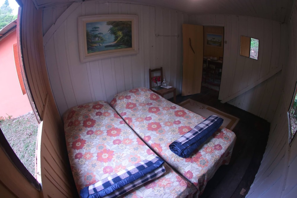 Quarto 1 (Casa Ingá Hostel) photo 1