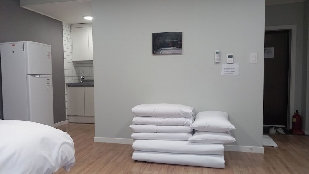 Basic Room - Photo 2