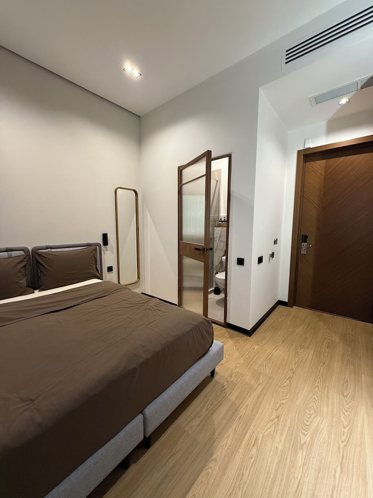 Superior Double Room, 1 Bedroom, Non Smoking - Photo 1