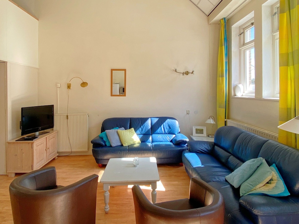 Apartment photo 1