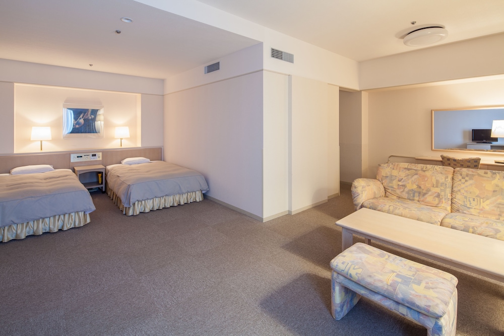 Quadruple Room - South Tower