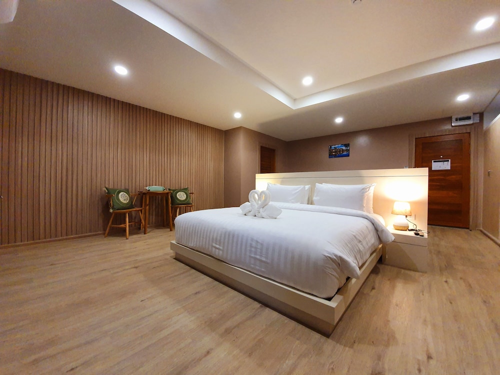 Elite Room