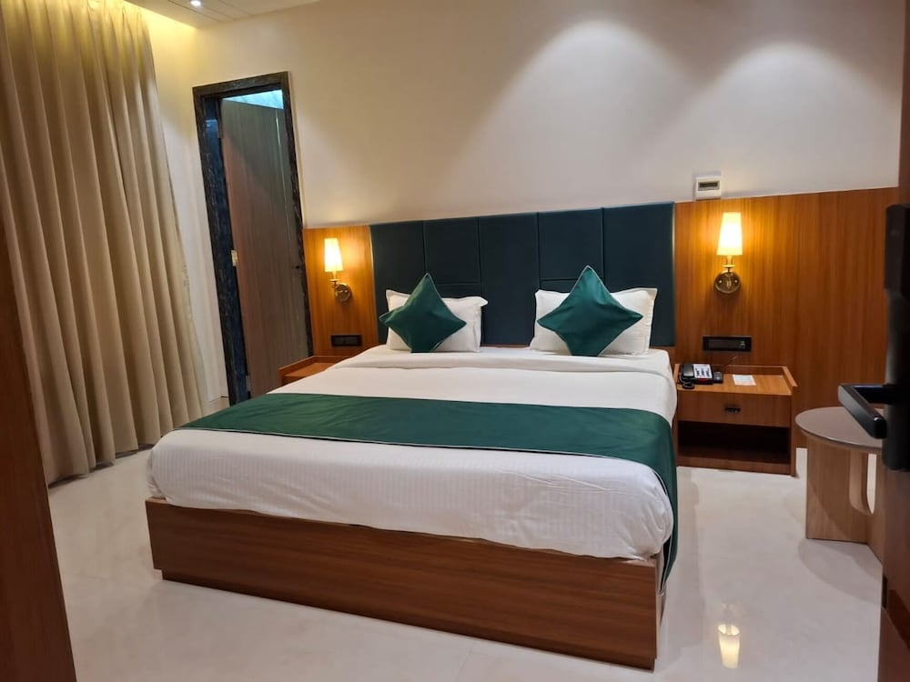 Premium Double or Twin Room
