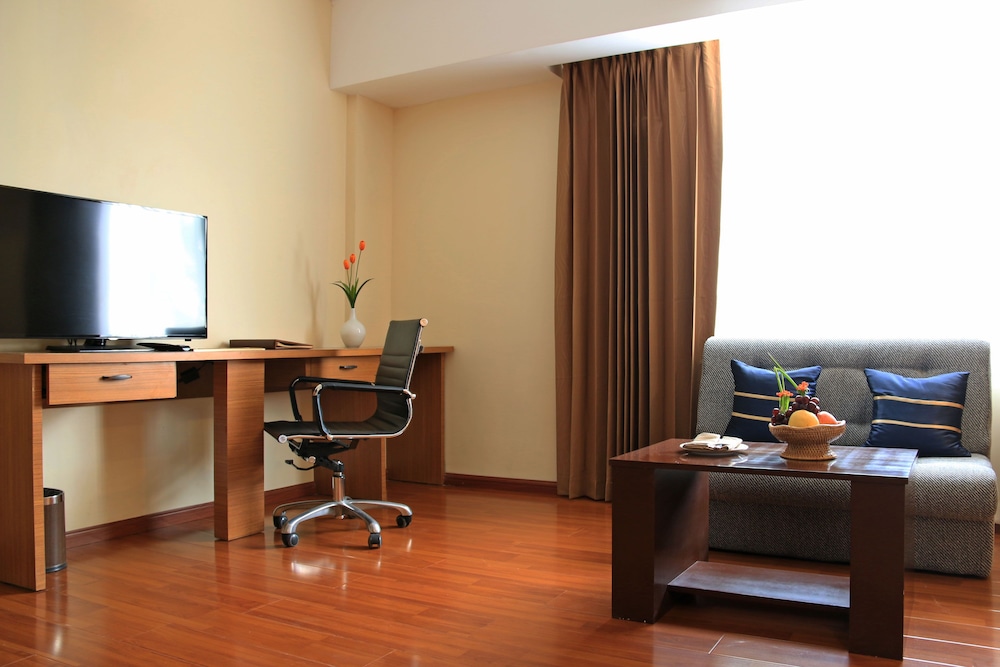 Executive Suite photo 2