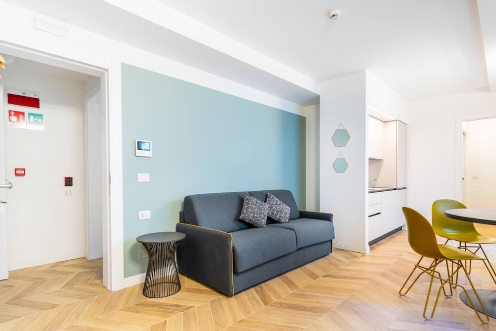 Apartment, 1 Bedroom, Courtyard View