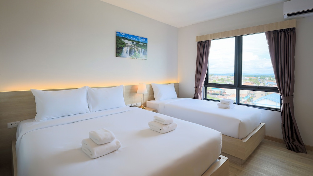 Deluxe Triple Room - Photo 1