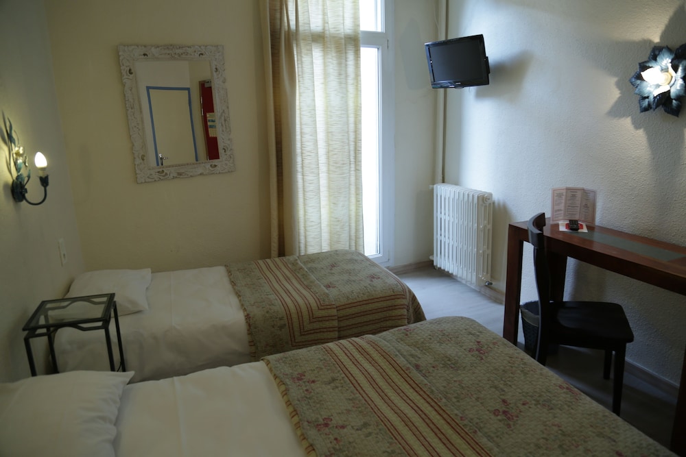 Comfort Triple Room photo 3