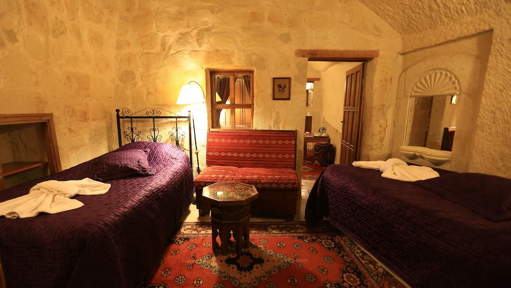 Family Quadruple Room photo 3