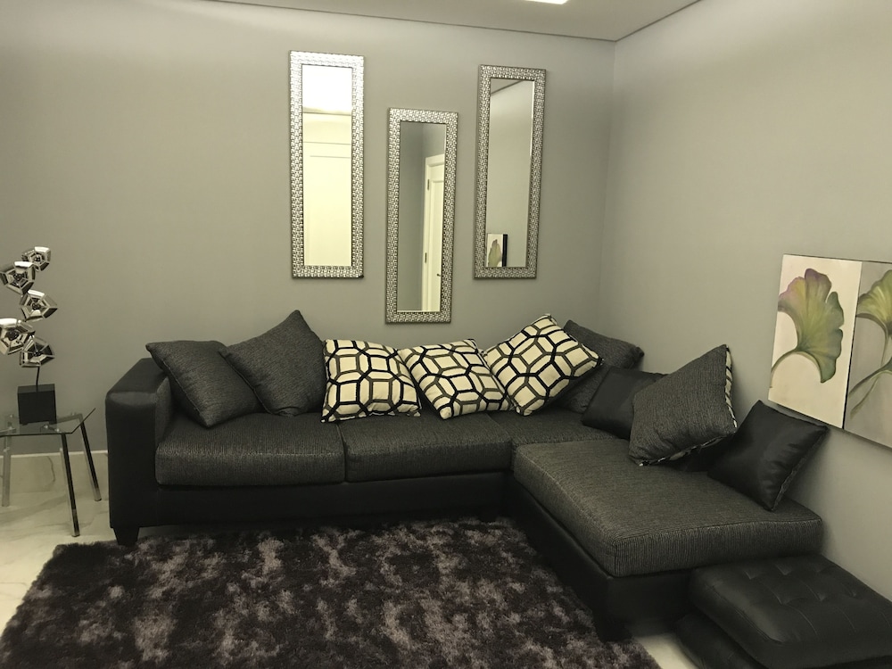 Executive Suite photo 2
