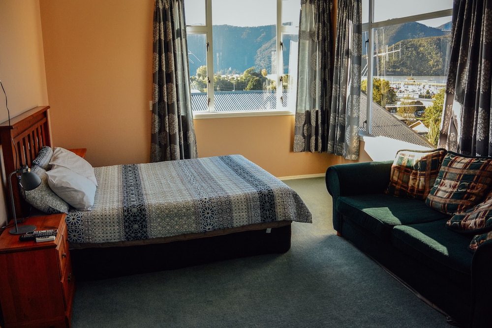 Deluxe Apartment, 1 Bedroom, Private Bathroom, Sea View photo 1