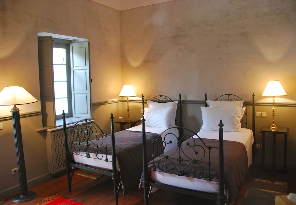 Standard Room (Twin Beds) photo 2