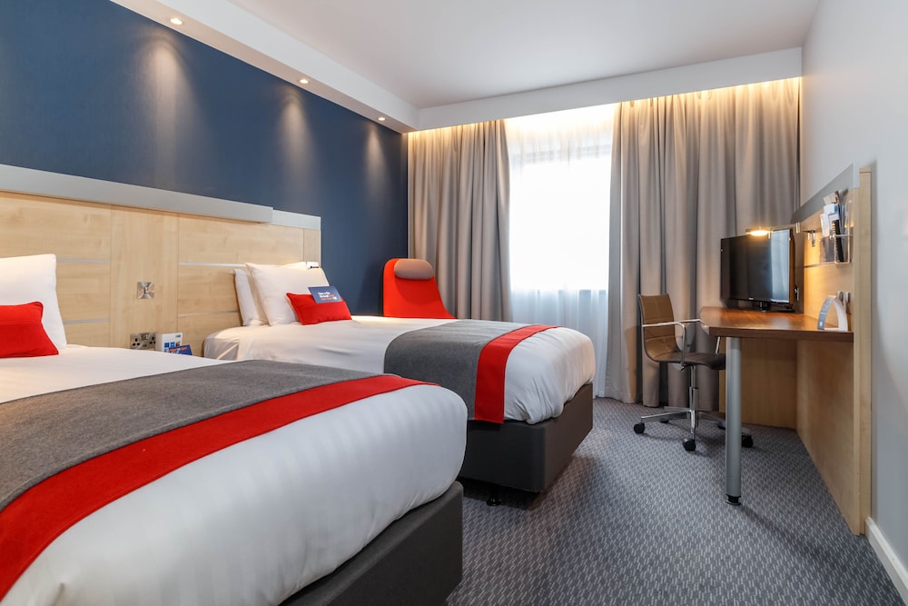 Standard Room, 2 Twin Beds (with Free Hot Breakfast)
