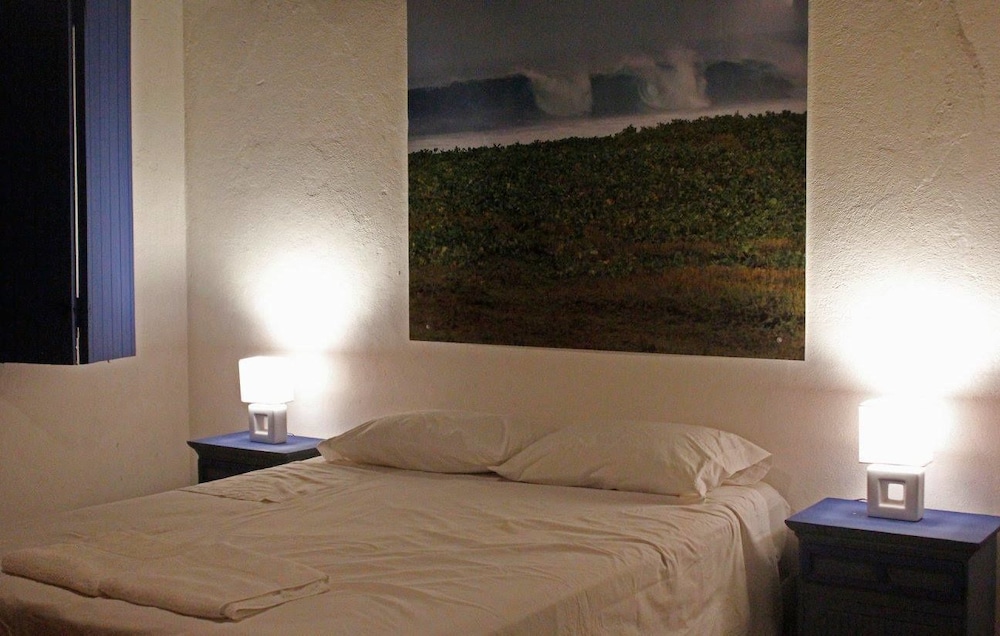 Standard Room, 1 Queen Bed, Private Bathroom photo 1