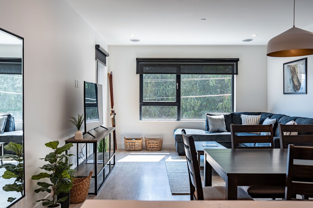 Condo photo 3