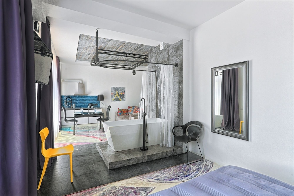 Signature Apartment, Balcony (Paris)