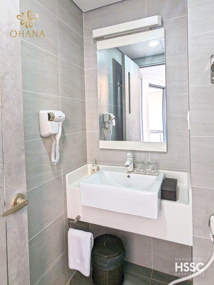 Premier Deluxe Ocean View Double with Balcony photo 2