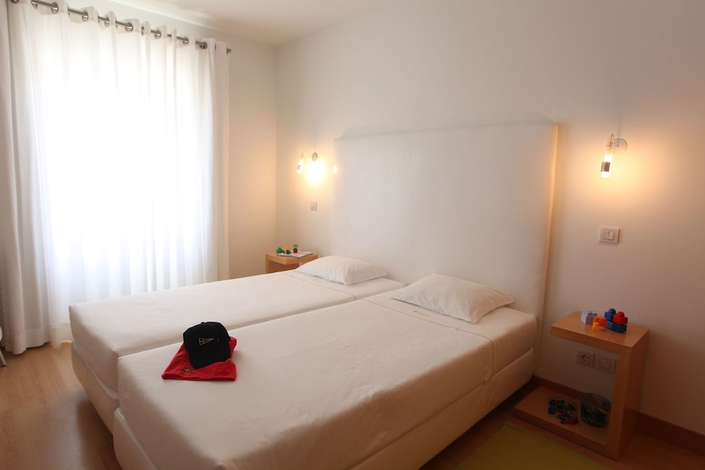 Superior Apartment, 2 Bedrooms, Pool View photo 1