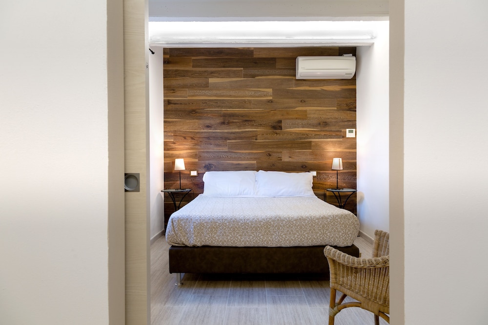 Comfort Suite photo 2