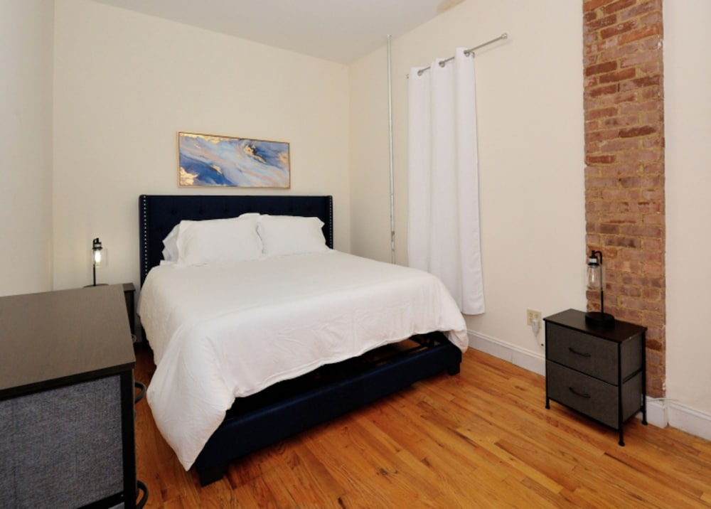 Apartment photo 2
