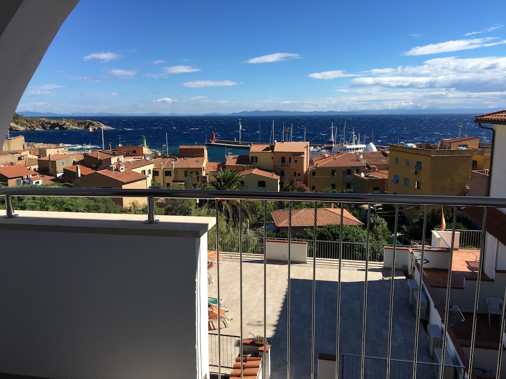 Triple Room, Balcony photo 2