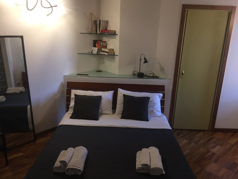 Classic Double Room, 1 Queen Bed, City View photo 3