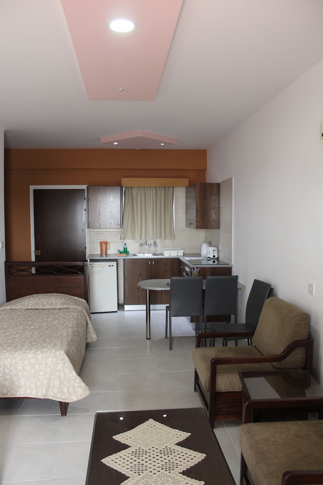 Apartment, 1 Bedroom, Mountain View photo 3