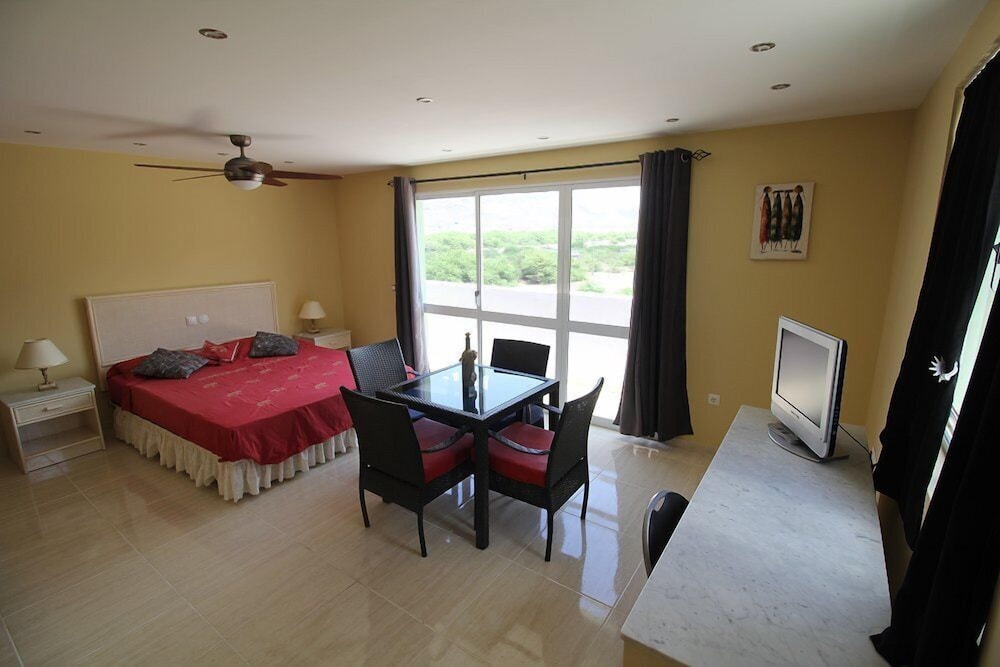Suite photo 1