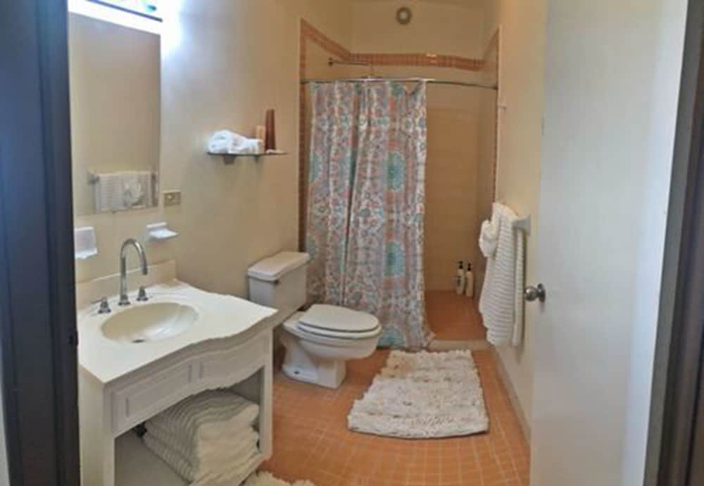 Family House, 3 Bedrooms, Beachfront photo 2
