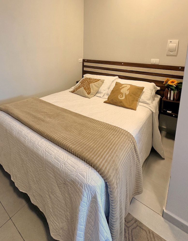 Economy Twin Room photo 3