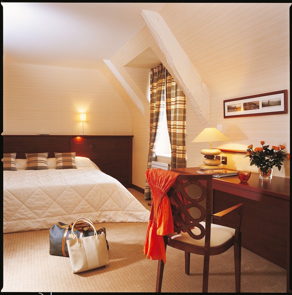 Luxury Suite, 1 King Bed photo 1