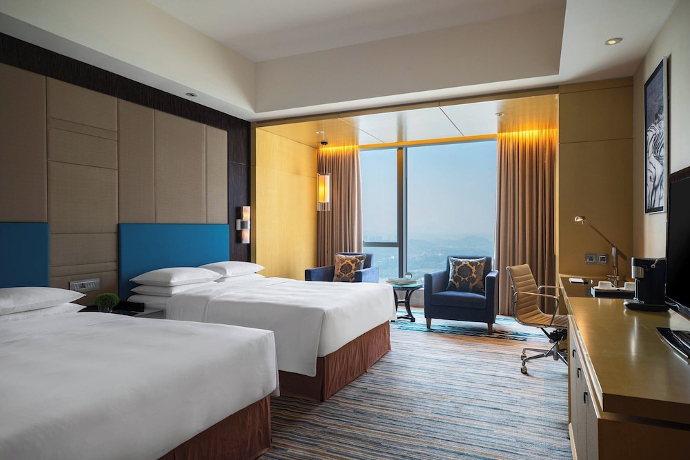Deluxe Room, 2 Double Beds, Non Smoking, River View photo 1