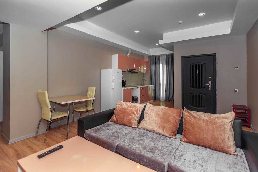 Family Apartment, Courtyard View