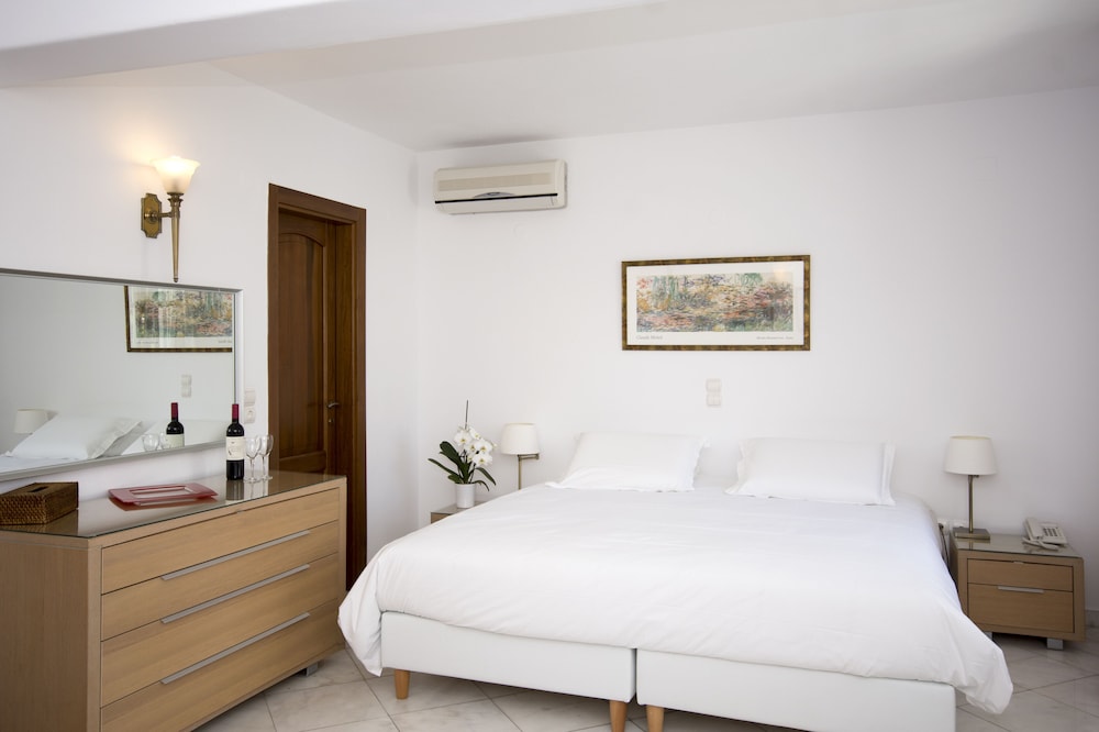 Superior Double Room Sea View Jacuzzi photo 1