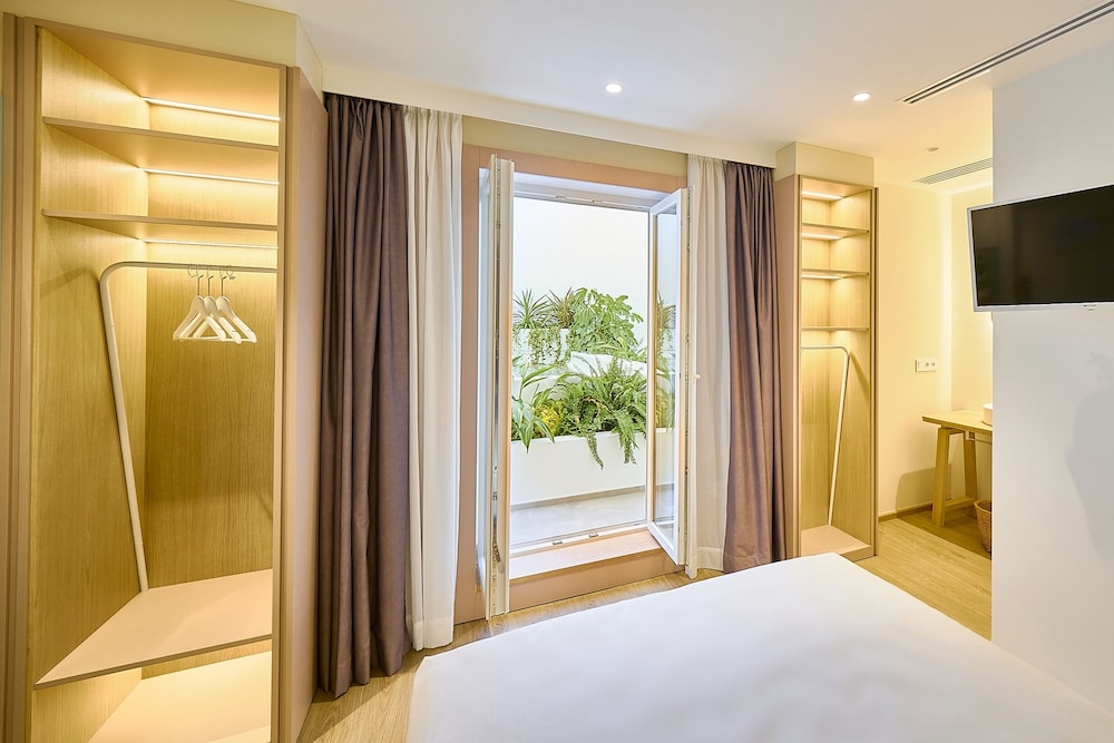 Comfort Room - Photo 7