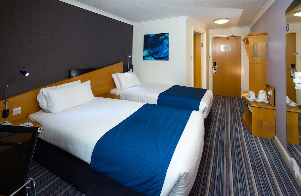 Standard Room, 2 Twin Beds (with Free Hot Breakfast) - Photo 2