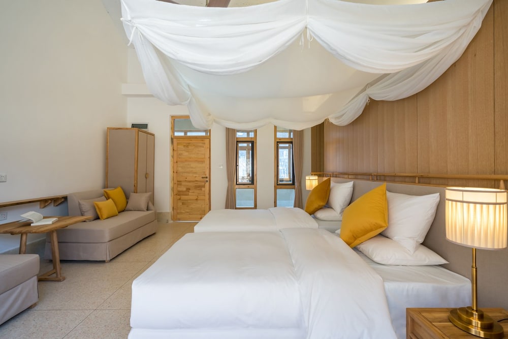 2-Bedroom Suite With Terrace photo 1