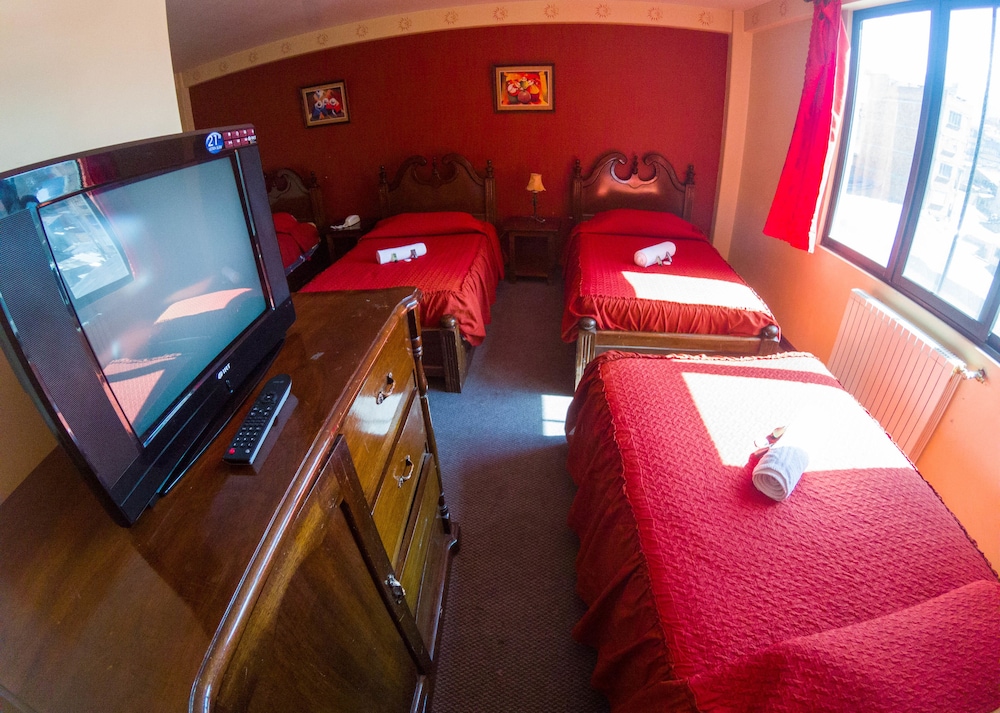 Standard Quadruple Room, Multiple Beds photo 3