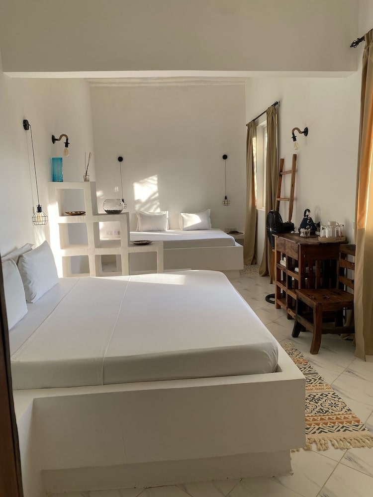 Comfort Quadruple Room, Pool View