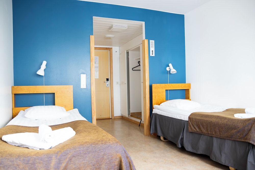Standard Twin Room - Photo 3