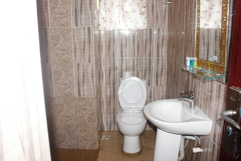 Executive Room - Photo 3