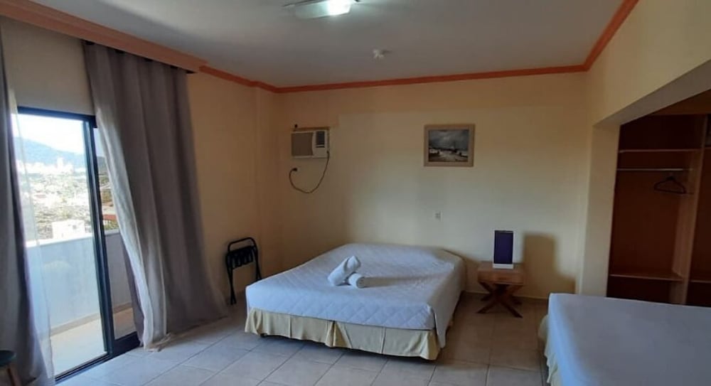 Standard Quadruple Room, Multiple Beds - Photo 1