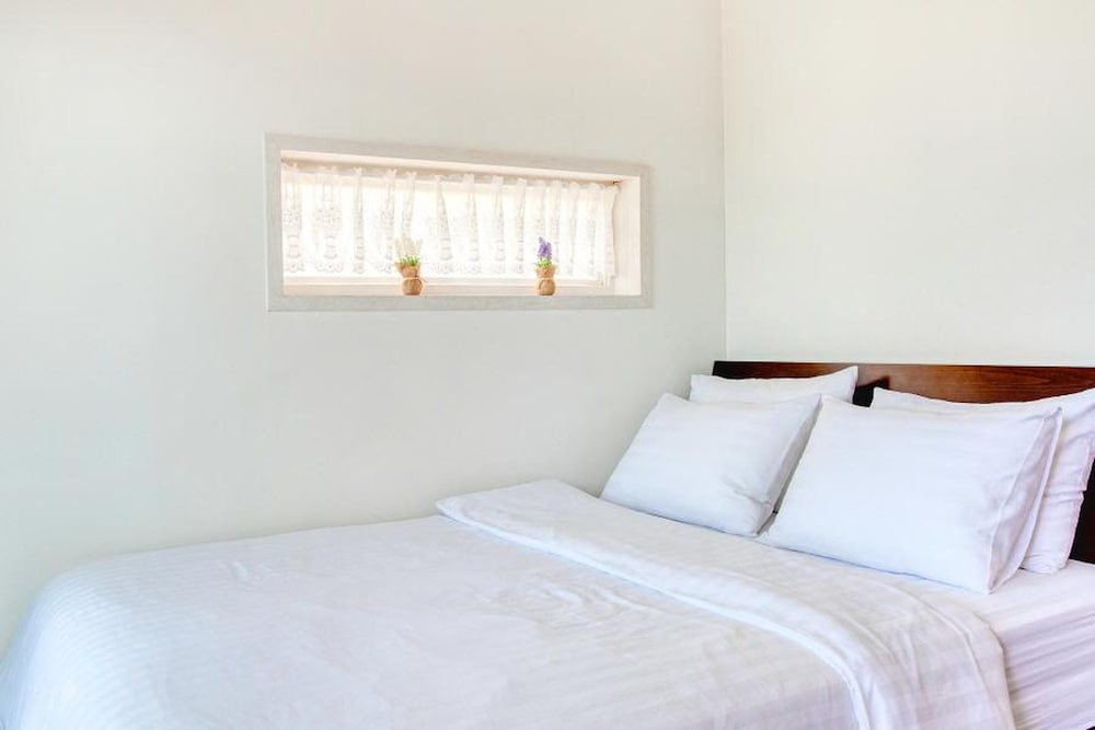 Basic Room, 1 Bedroom (Building C 2nd Floor (Random4)) - Photo 2