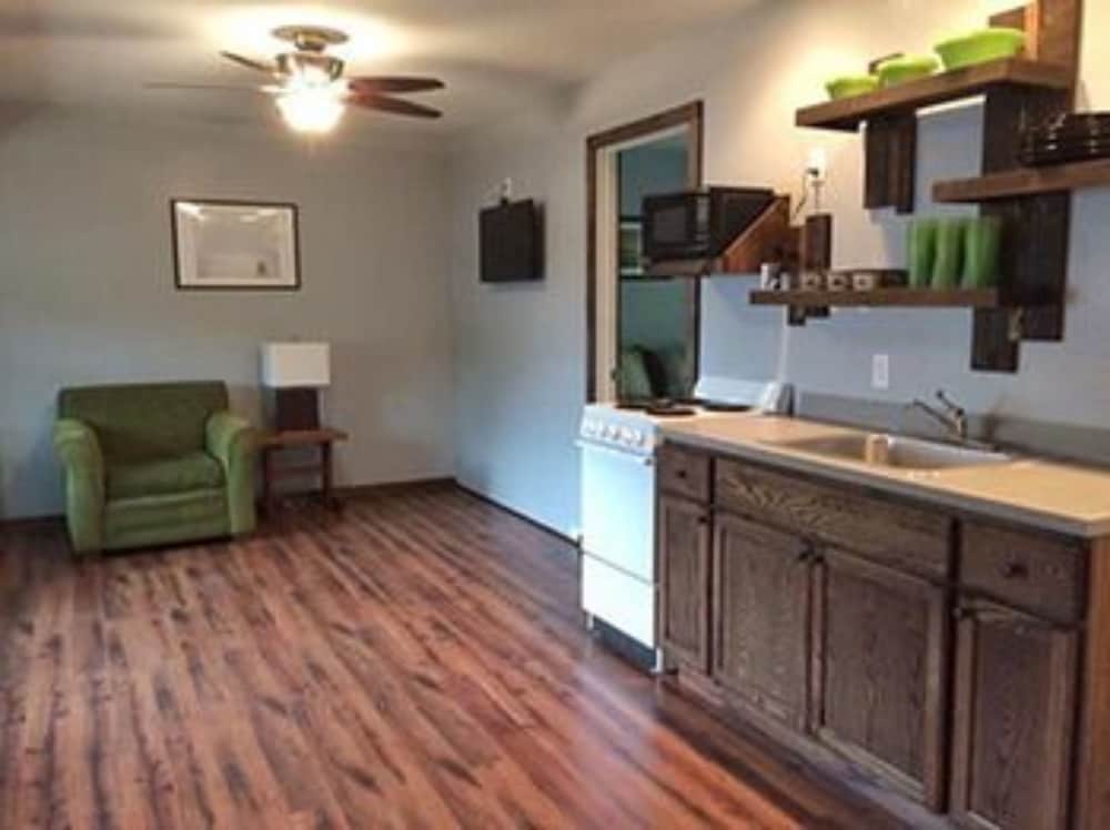 Condo, Private Bathroom (B-104) photo 1