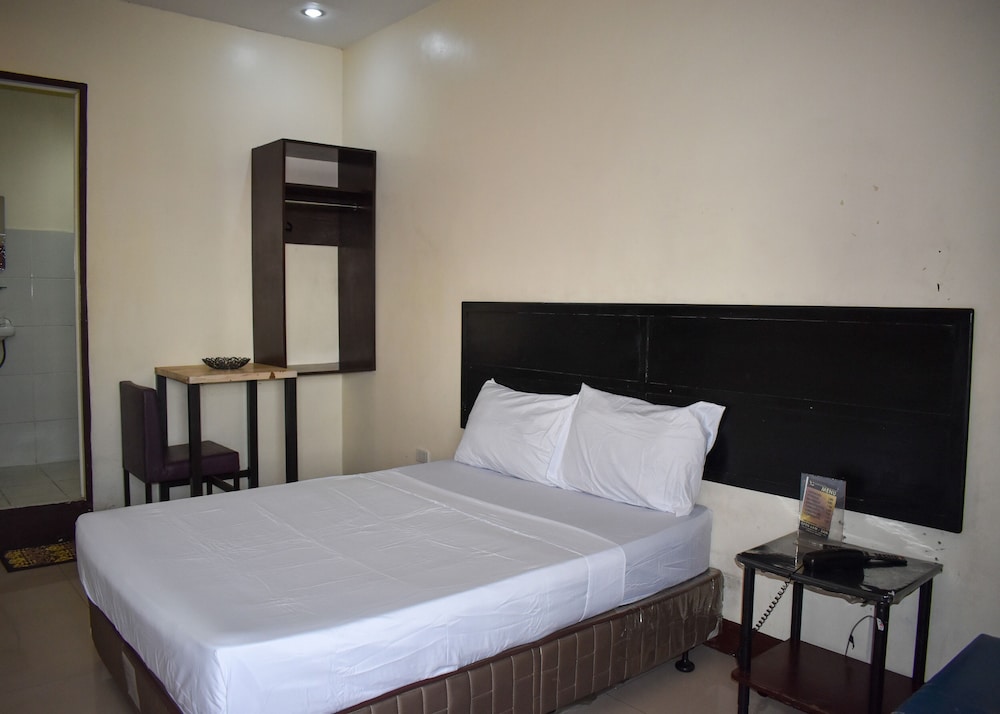 Deluxe Room - Photo 18