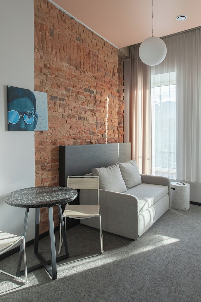 City Apartment - Photo 10