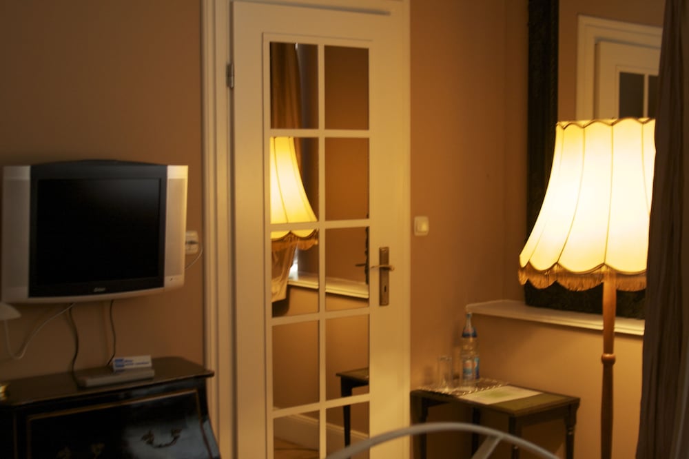 Standard Double Room photo 3